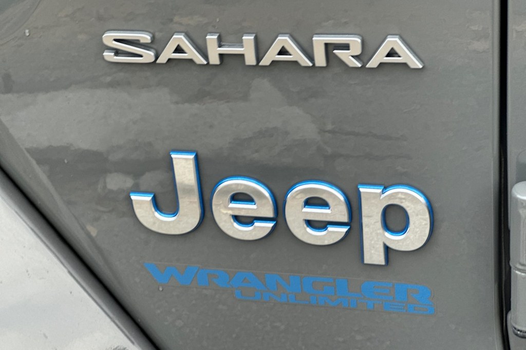 2022 Jeep Wrangler Unlimited Sahara 4xe 7