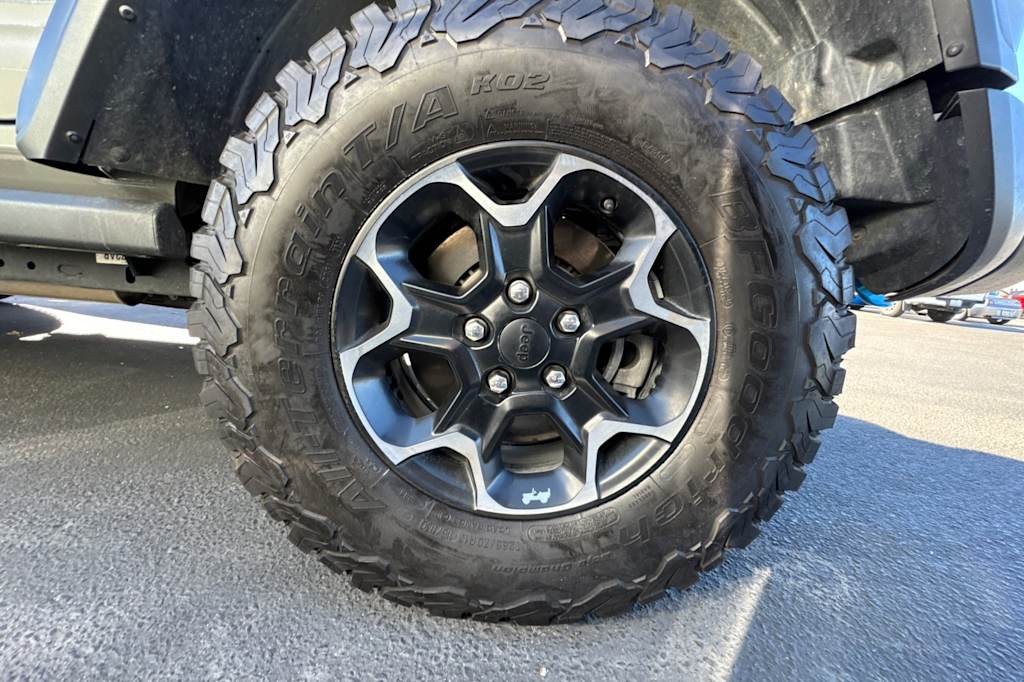 Thumbnail: 2021 Jeep Wrangler - 16