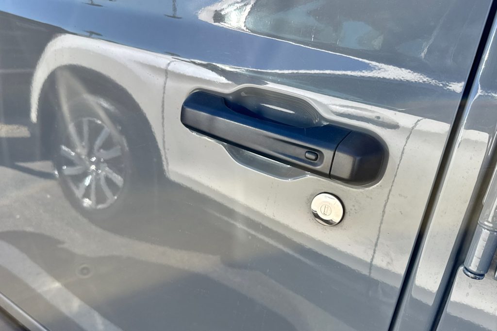 Thumbnail: 2021 Jeep Wrangler - 17