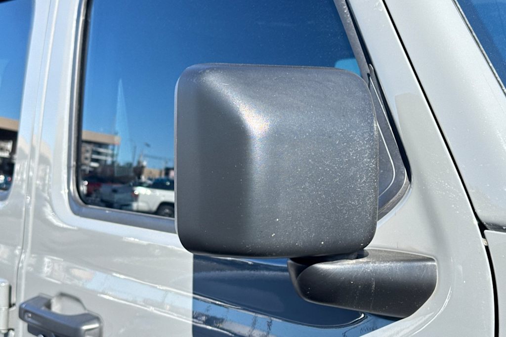 Thumbnail: 2021 Jeep Wrangler - 13