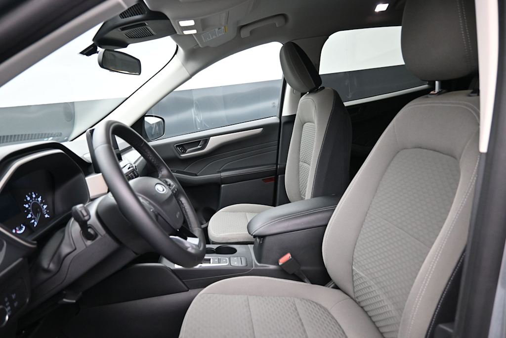 Thumbnail: 2022 Ford Escape - 8