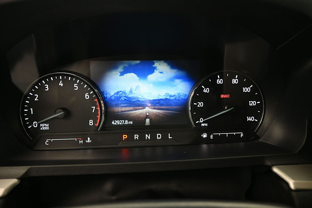 Thumbnail: 2022 Ford Explorer - 9