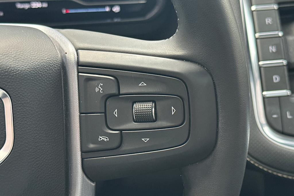 Thumbnail: 2023 GMC Yukon - 32