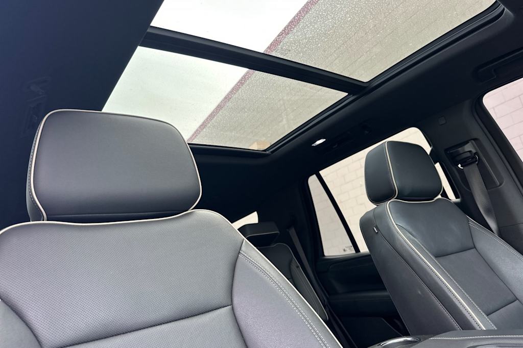 Thumbnail: 2023 GMC Yukon - 24