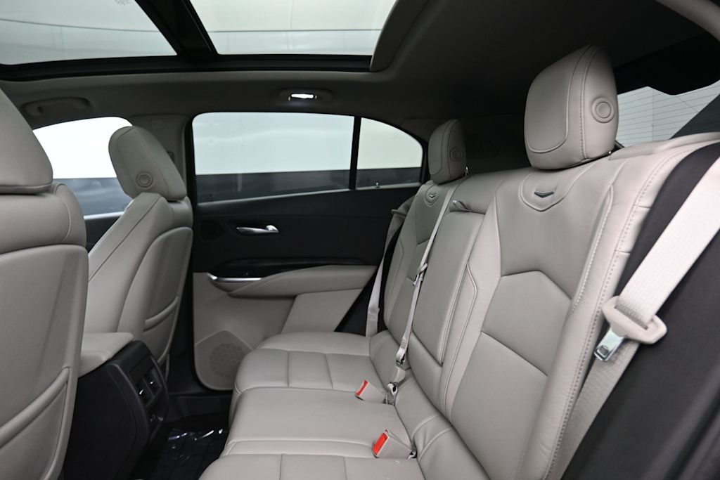 Thumbnail: 2020 Cadillac XT4 - 9