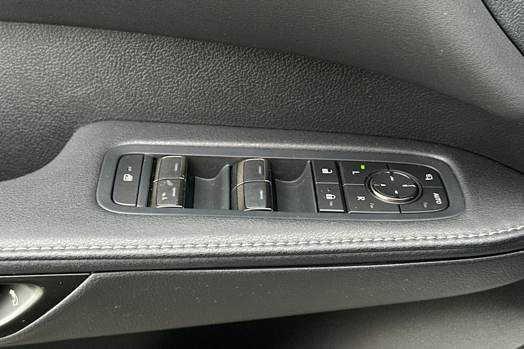 Thumbnail: 2024 Lexus RX - 21