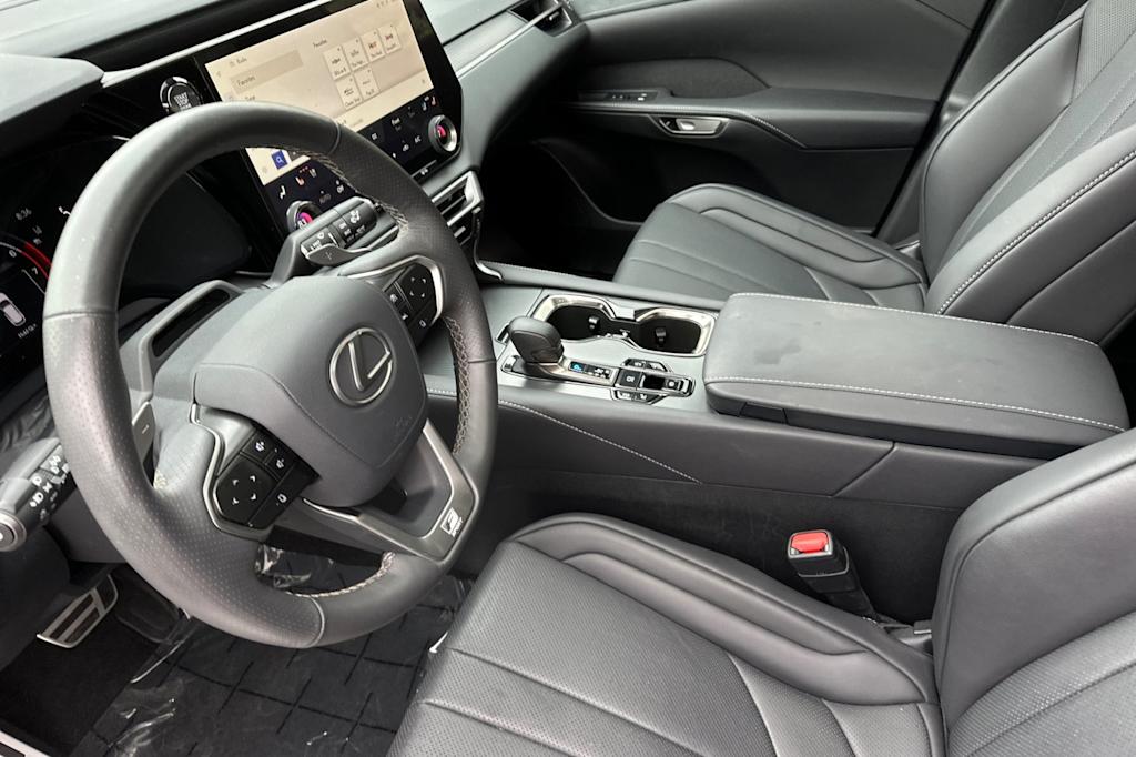 Thumbnail: 2024 Lexus RX - 9