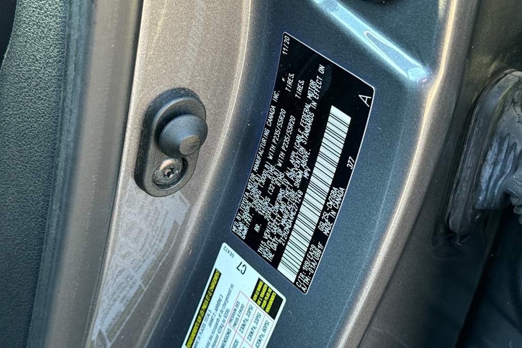 Thumbnail: 2021 Lexus RX - 16