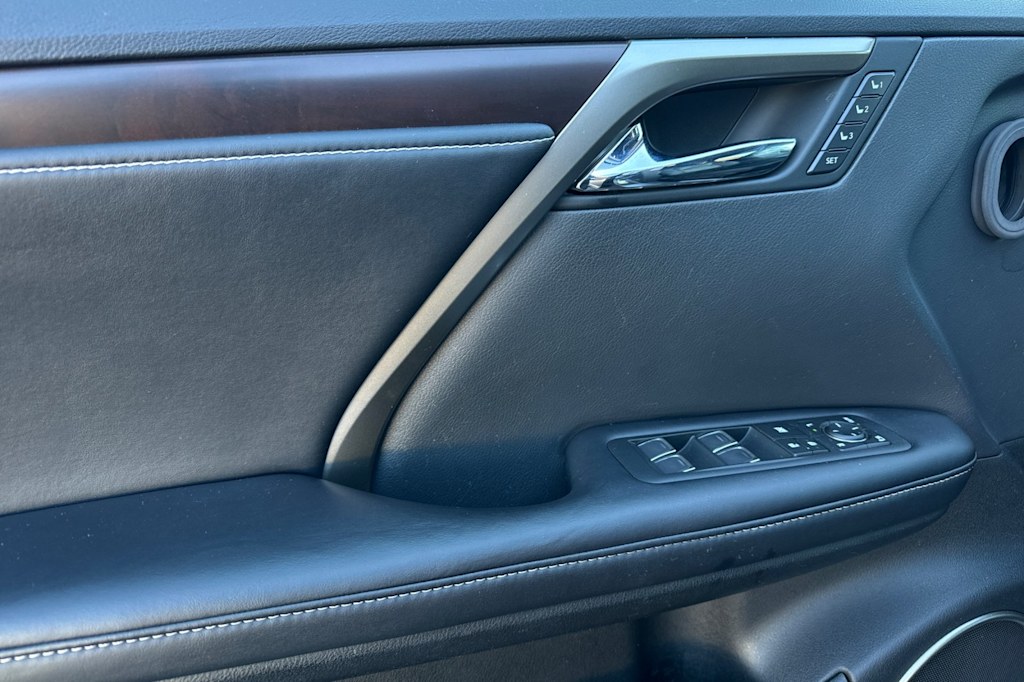 Thumbnail: 2021 Lexus RX - 20