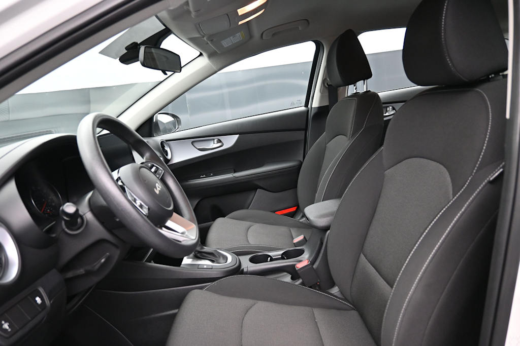 Thumbnail: 2024 Kia Forte - 8
