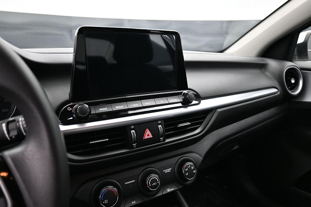 Thumbnail: 2024 Kia Forte - 11