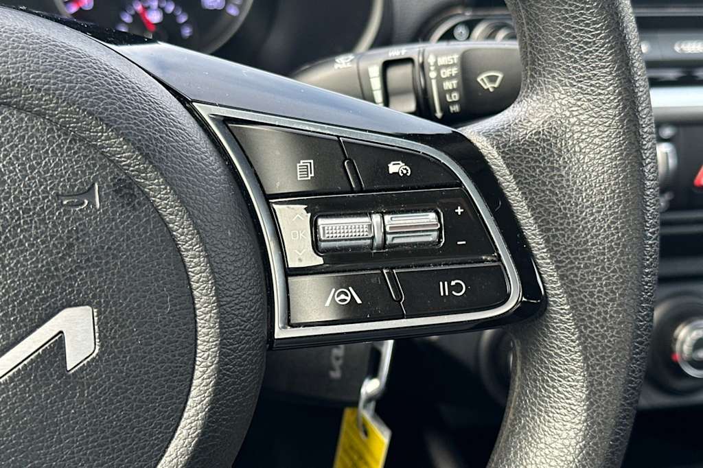 Thumbnail: 2023 Kia Forte - 27