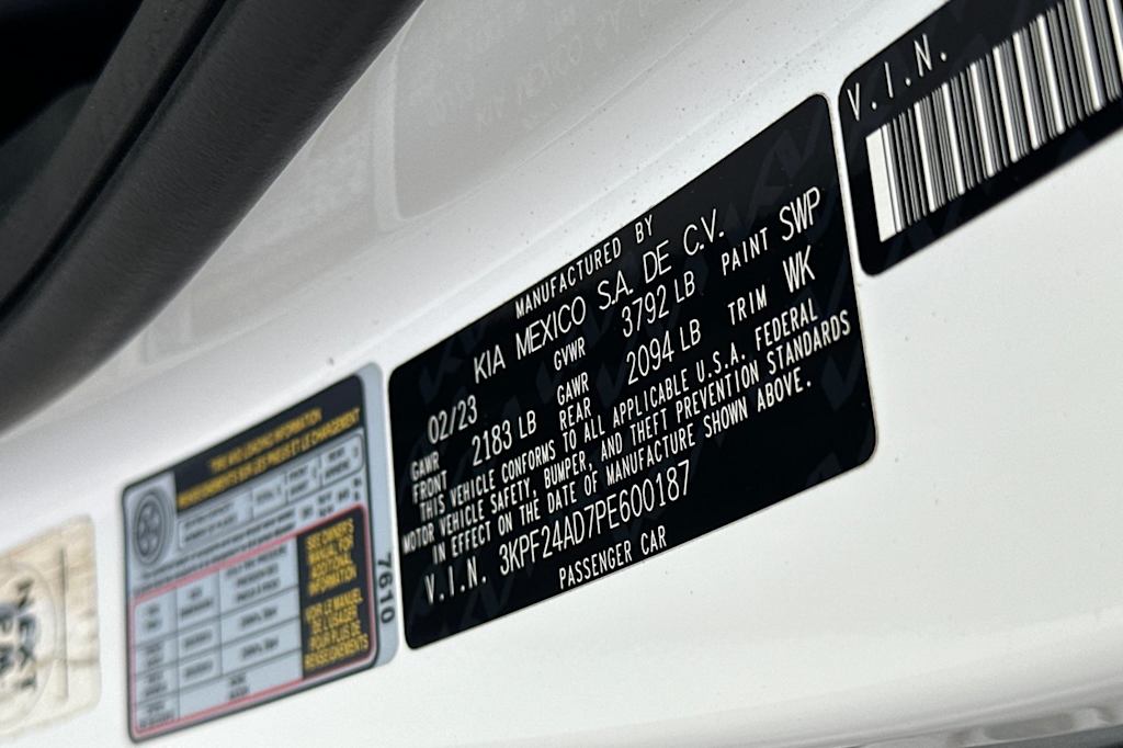 Thumbnail: 2023 Kia Forte - 15