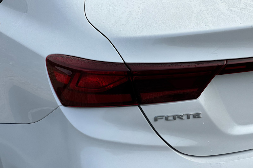 Thumbnail: 2023 Kia Forte - 30
