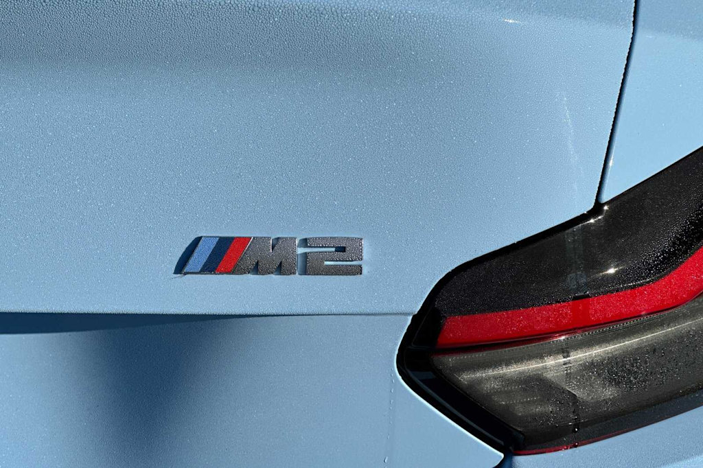 2023 BMW M2  7