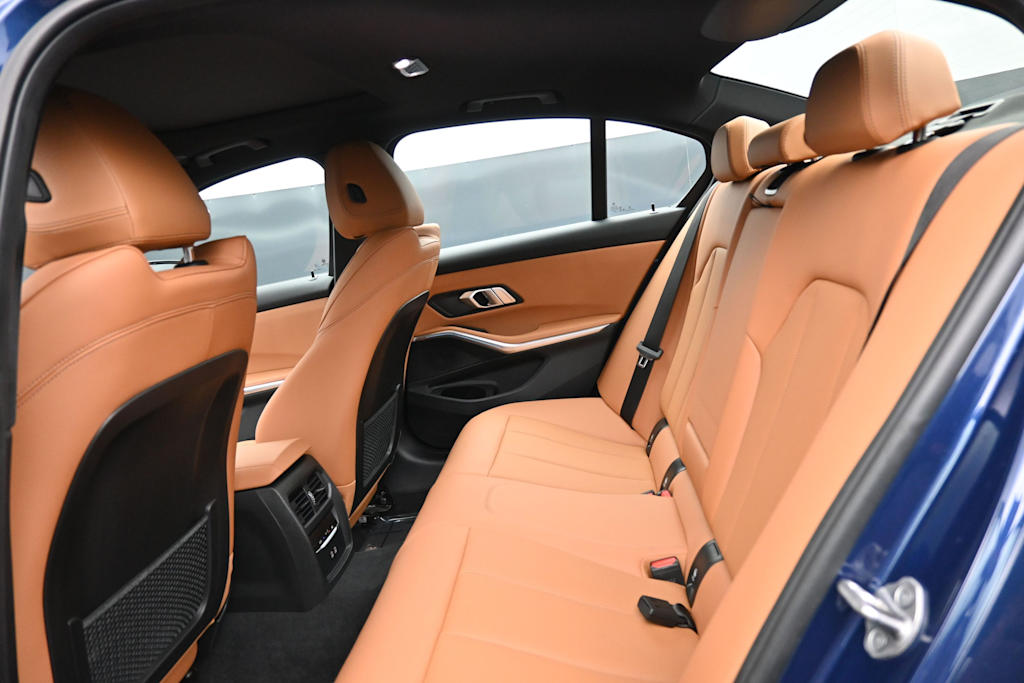 Thumbnail: 2023 BMW 3 Series - 9