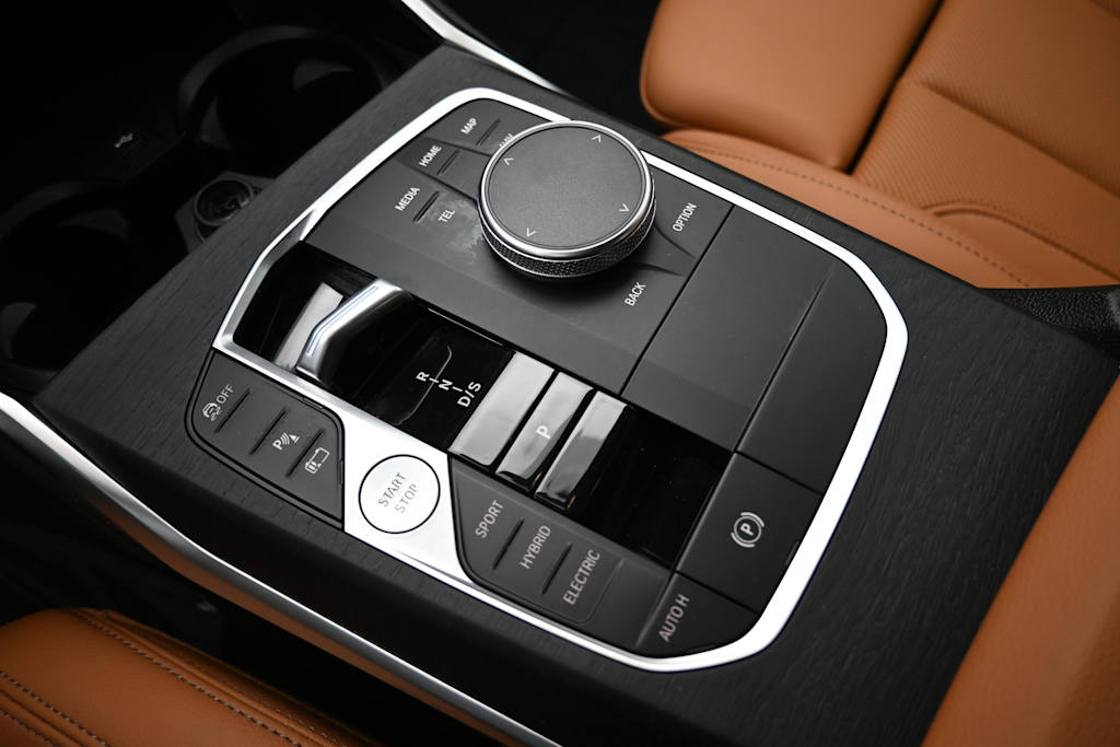 Thumbnail: 2023 BMW 3 Series - 10