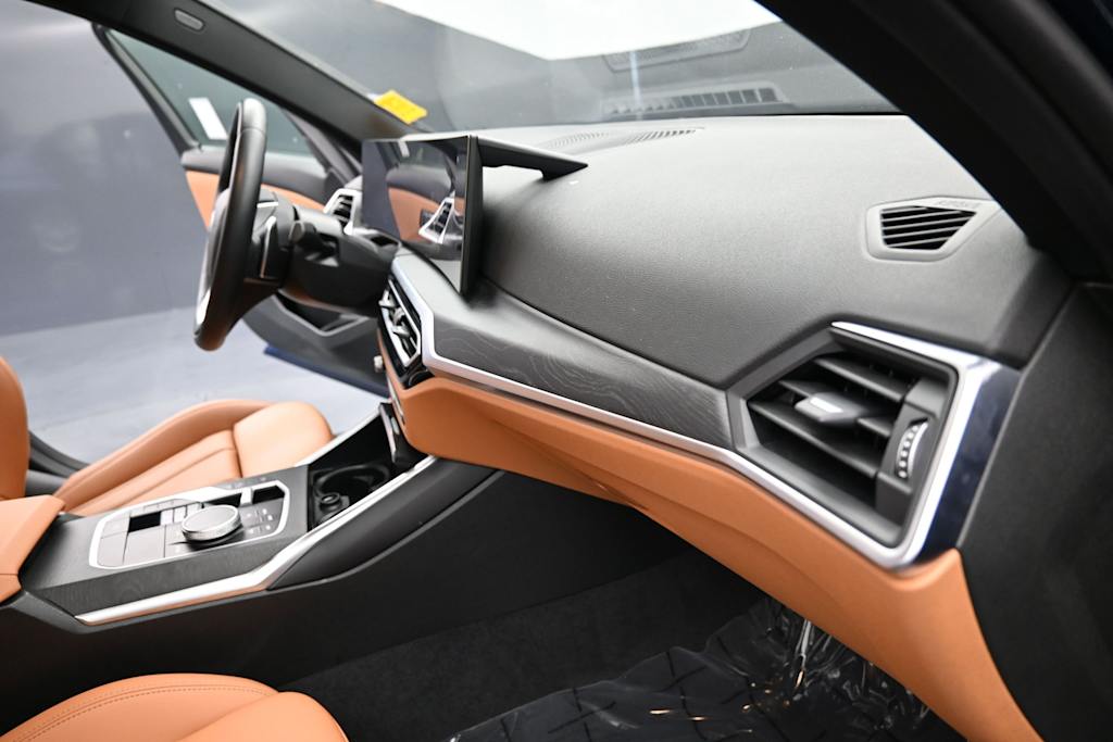 Thumbnail: 2023 BMW 3 Series - 7