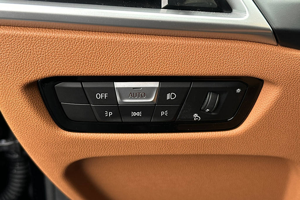 Thumbnail: 2025 BMW 3 Series - 32