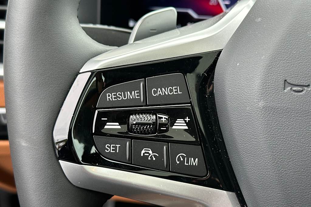 Thumbnail: 2025 BMW 3 Series - 29