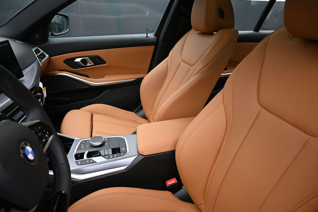 Thumbnail: 2026 BMW 3 Series - 8