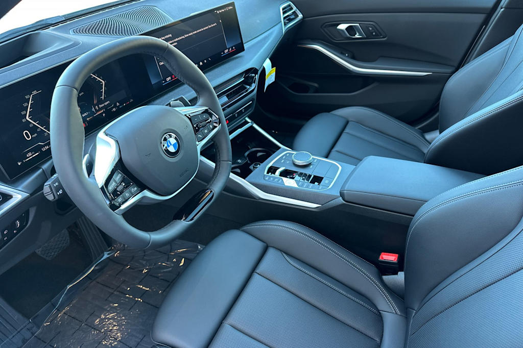 Thumbnail: 2025 BMW 3 Series - 9