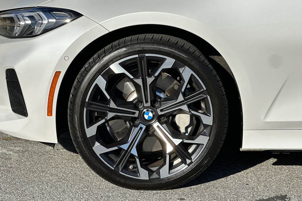 Thumbnail: 2025 BMW 3 Series - 8