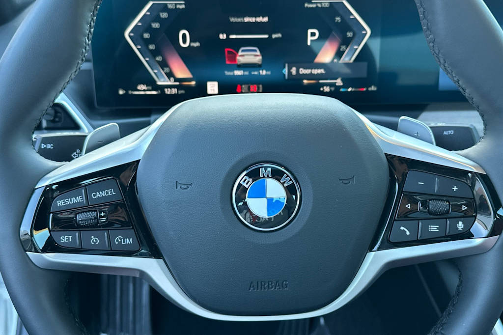 Thumbnail: 2025 BMW 3 Series - 26