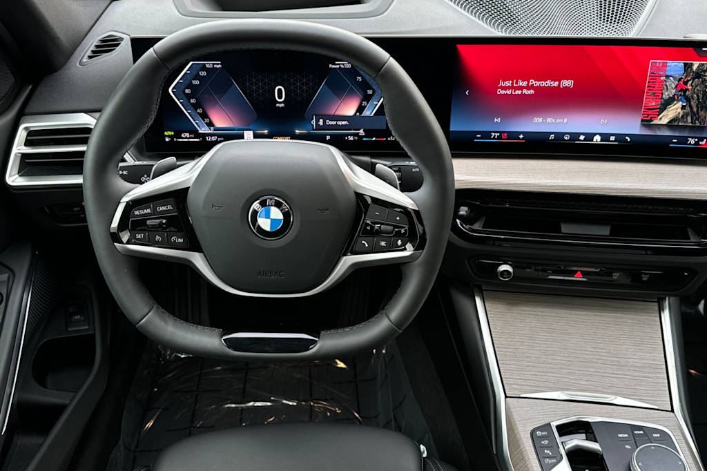 Thumbnail: 2025 BMW 3 Series - 10