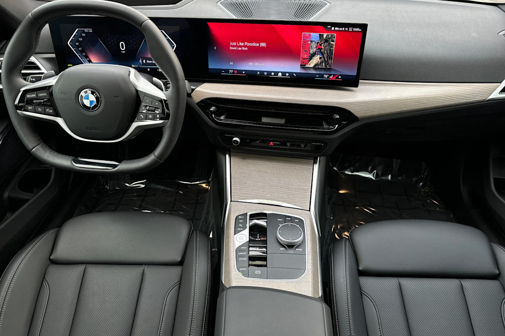 Thumbnail: 2025 BMW 3 Series - 2