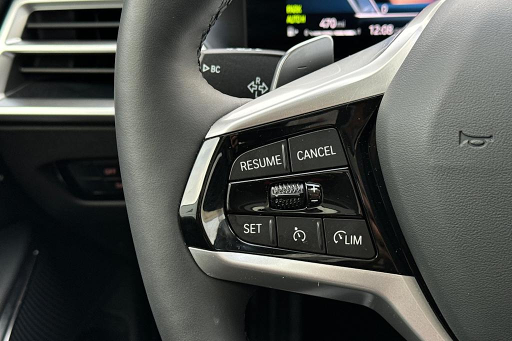 Thumbnail: 2025 BMW 3 Series - 28