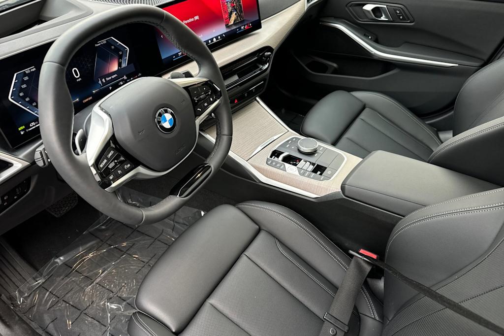 Thumbnail: 2025 BMW 3 Series - 8