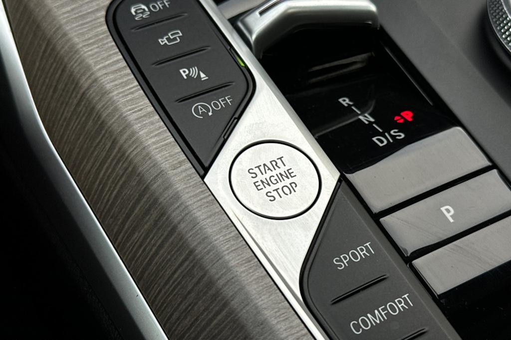 Thumbnail: 2025 BMW 3 Series - 15