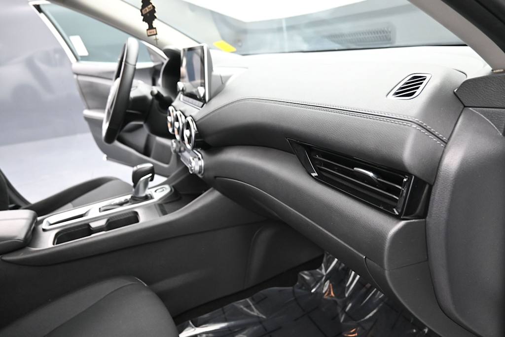 Thumbnail: 2023 Nissan Sentra - 8