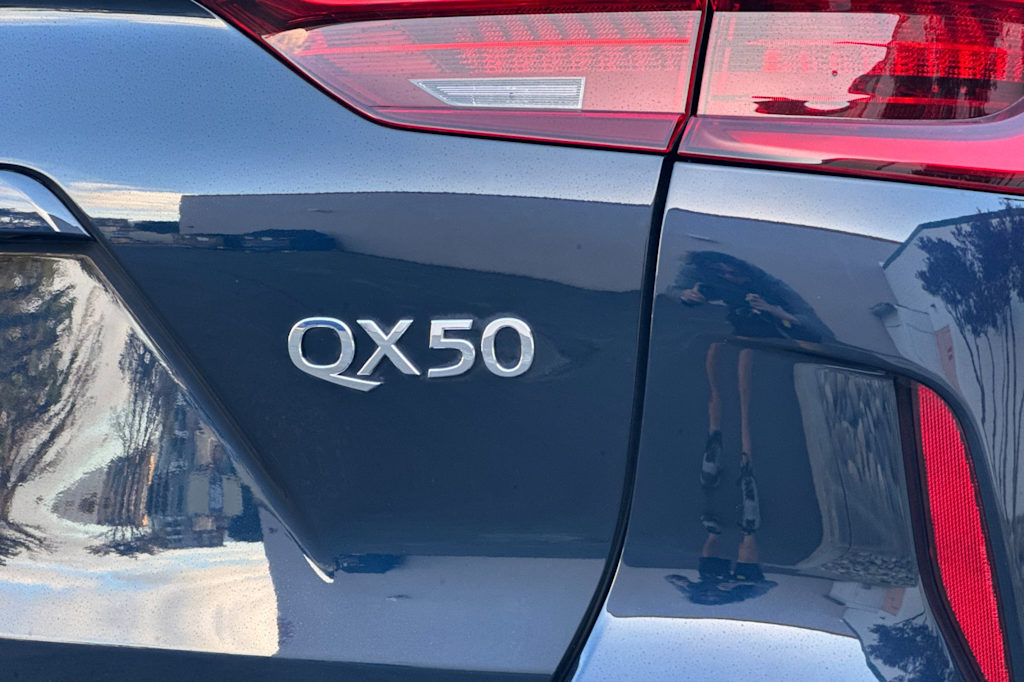 Thumbnail: 2019 INFINITI QX50 - 7
