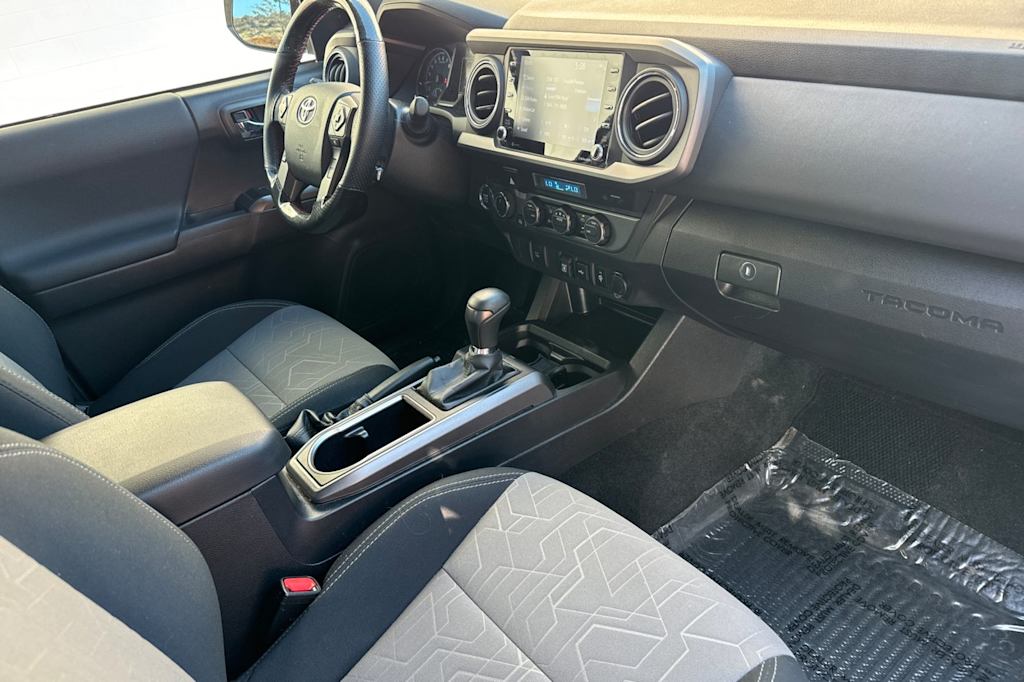 Thumbnail: 2023 Toyota Tacoma - 10