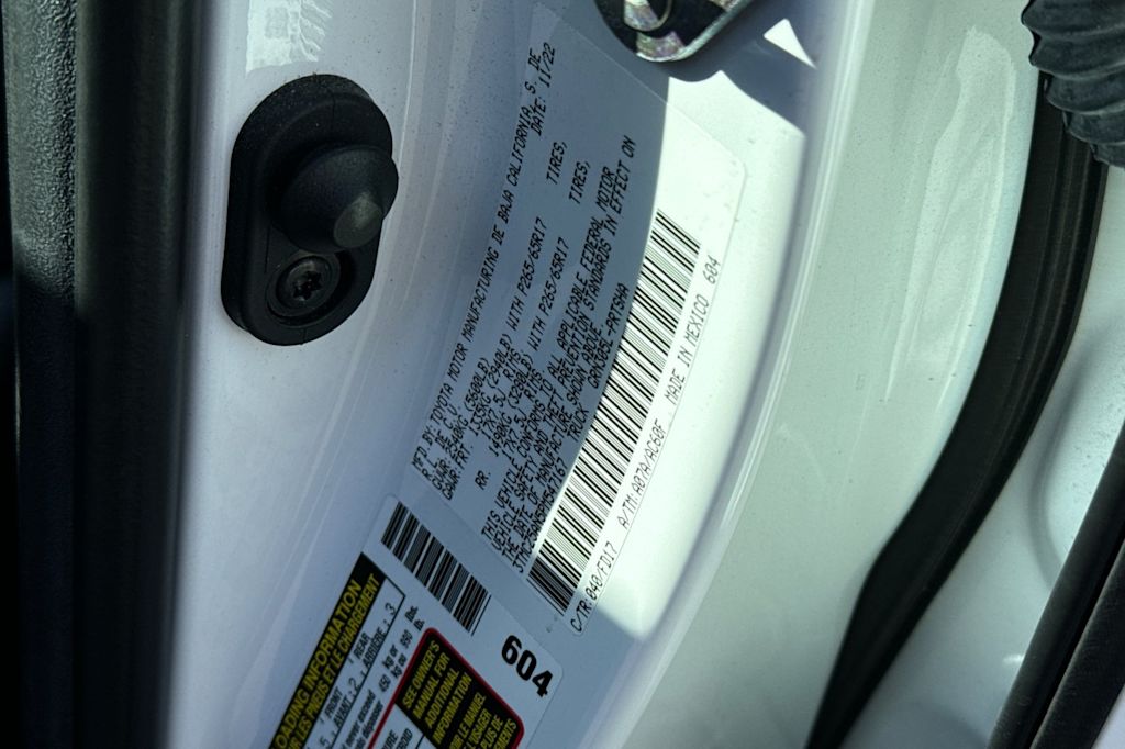 Thumbnail: 2023 Toyota Tacoma - 14