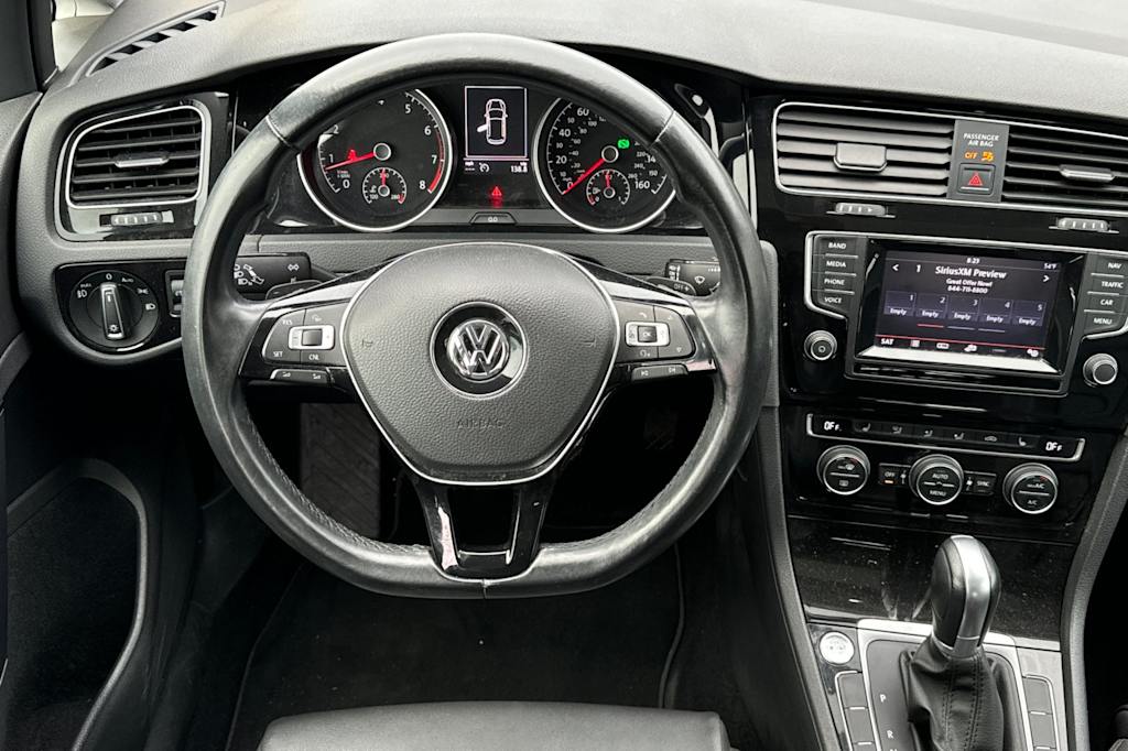 Thumbnail: 2015 Volkswagen Golf - 10