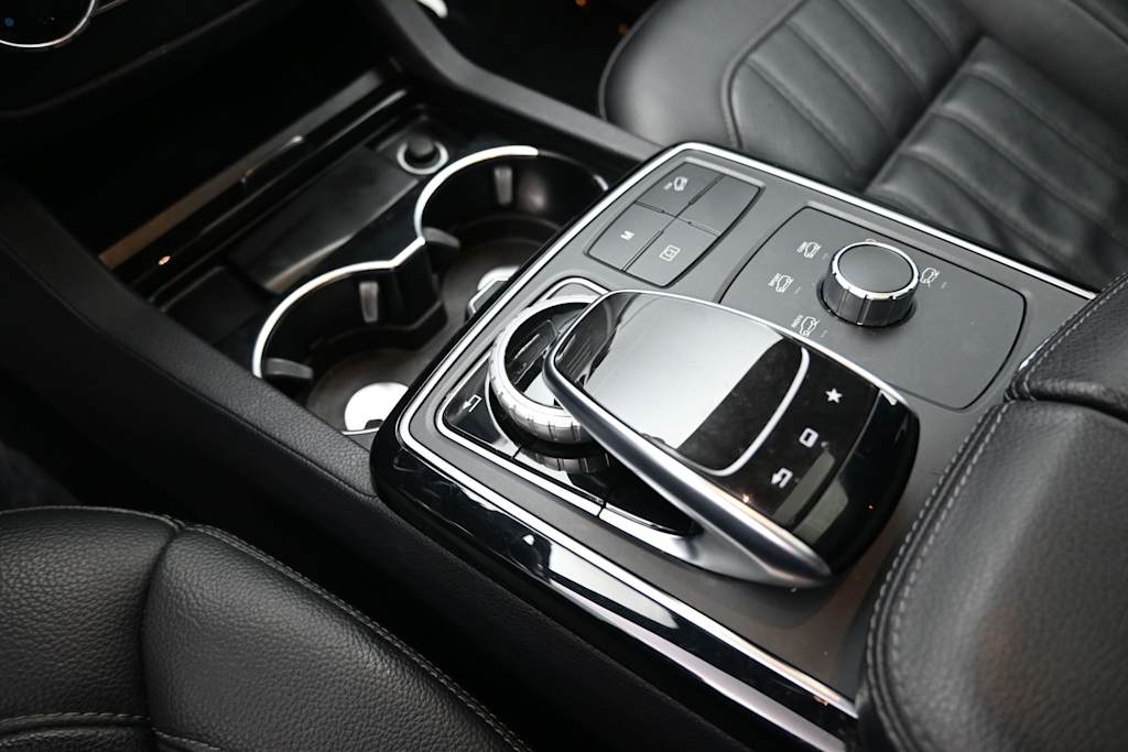 Thumbnail: 2016 Mercedes-Benz GLE - 10