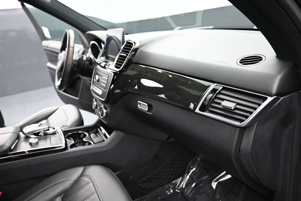 Thumbnail: 2016 Mercedes-Benz GLE - 7