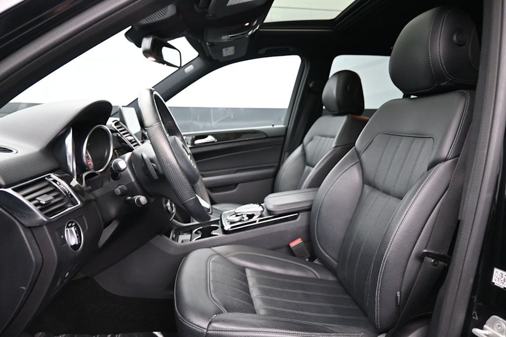 Thumbnail: 2016 Mercedes-Benz GLE - 8