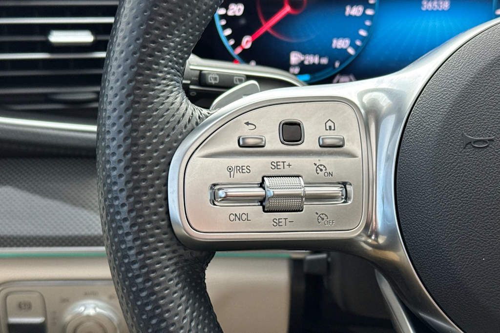 Thumbnail: 2022 Mercedes-Benz GLS - 32