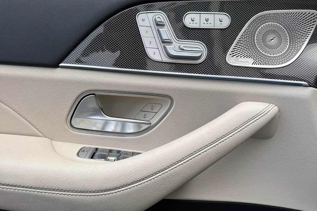 Thumbnail: 2022 Mercedes-Benz GLS - 20