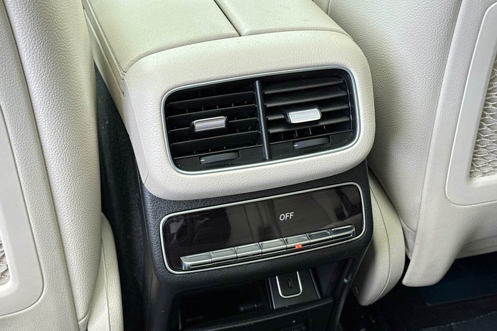 Thumbnail: 2022 Mercedes-Benz GLS - 22