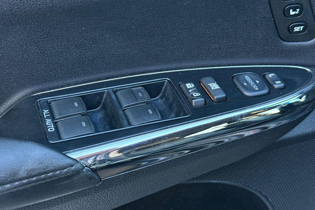 Thumbnail: 2017 Toyota Avalon - 20