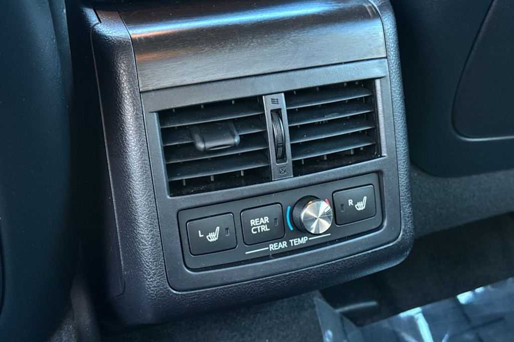 Thumbnail: 2017 Toyota Avalon - 21