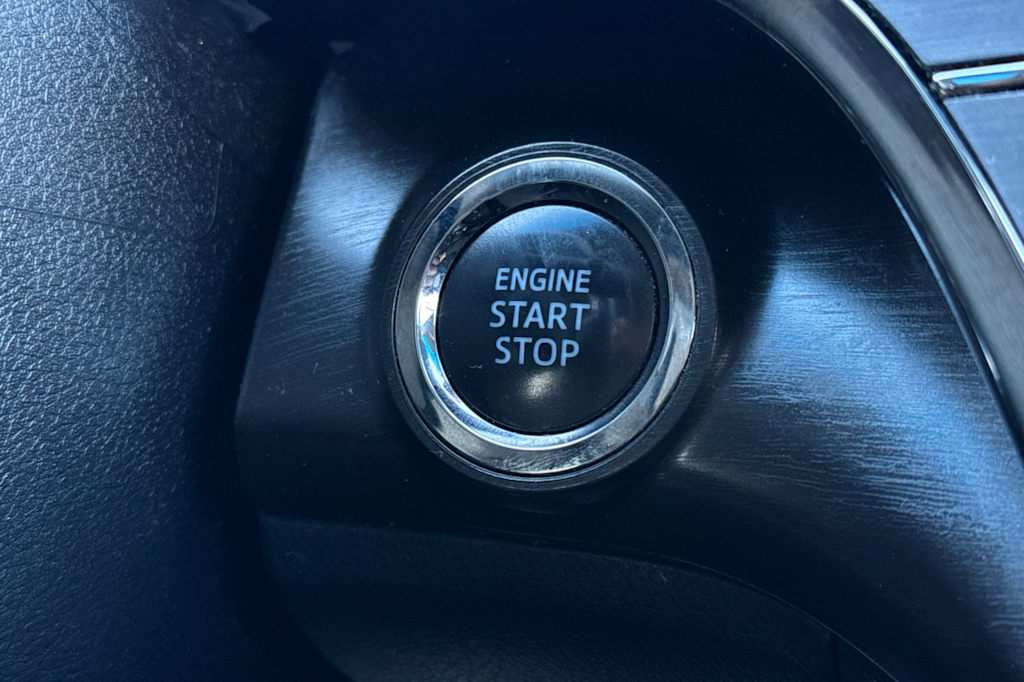 Thumbnail: 2017 Toyota Avalon - 26