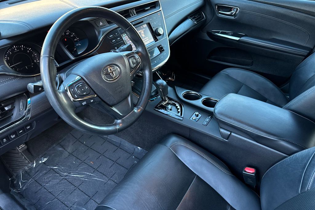 Thumbnail: 2017 Toyota Avalon - 8