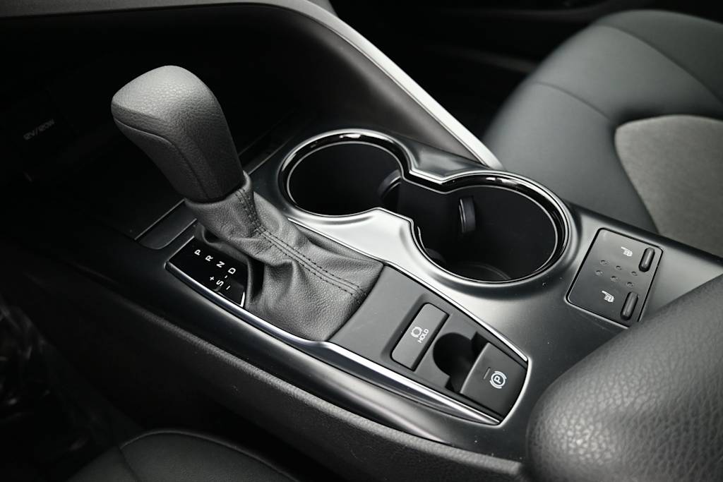 Thumbnail: 2020 Toyota Camry - 10