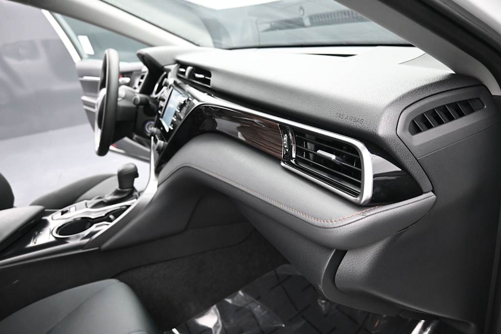 Thumbnail: 2020 Toyota Camry - 7
